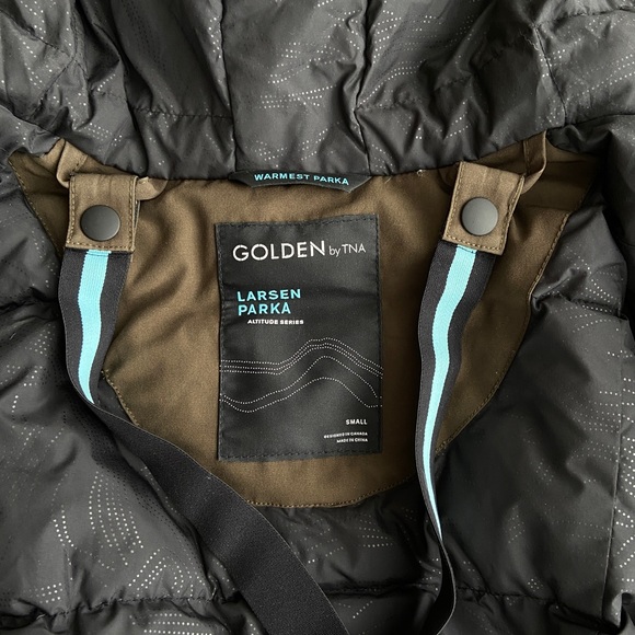 Aritzia TNA Golden Winter Jacket - Picture 8 of 13